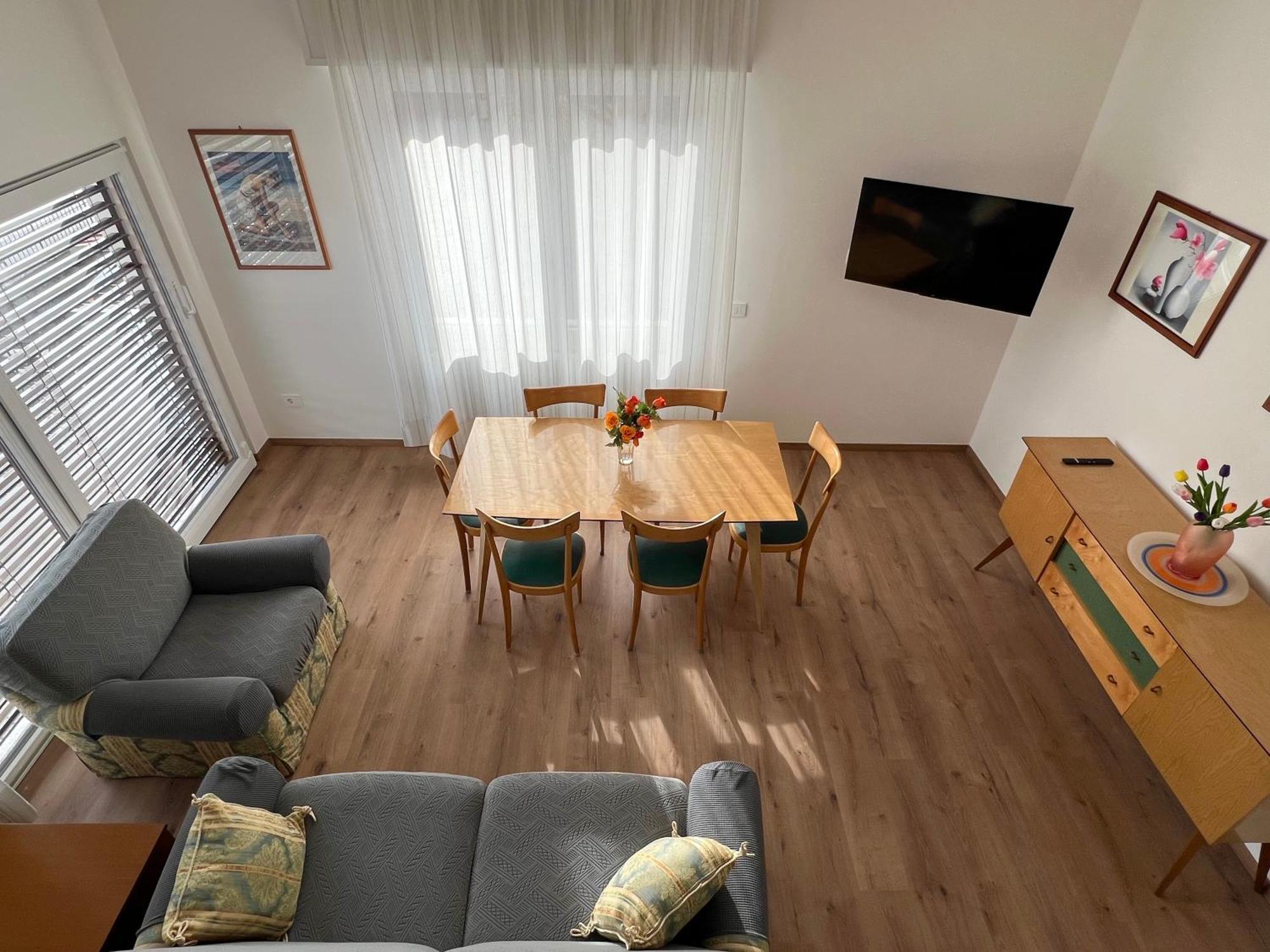 Casa Paola Central Stay By The Lake Домасо Екстериор снимка