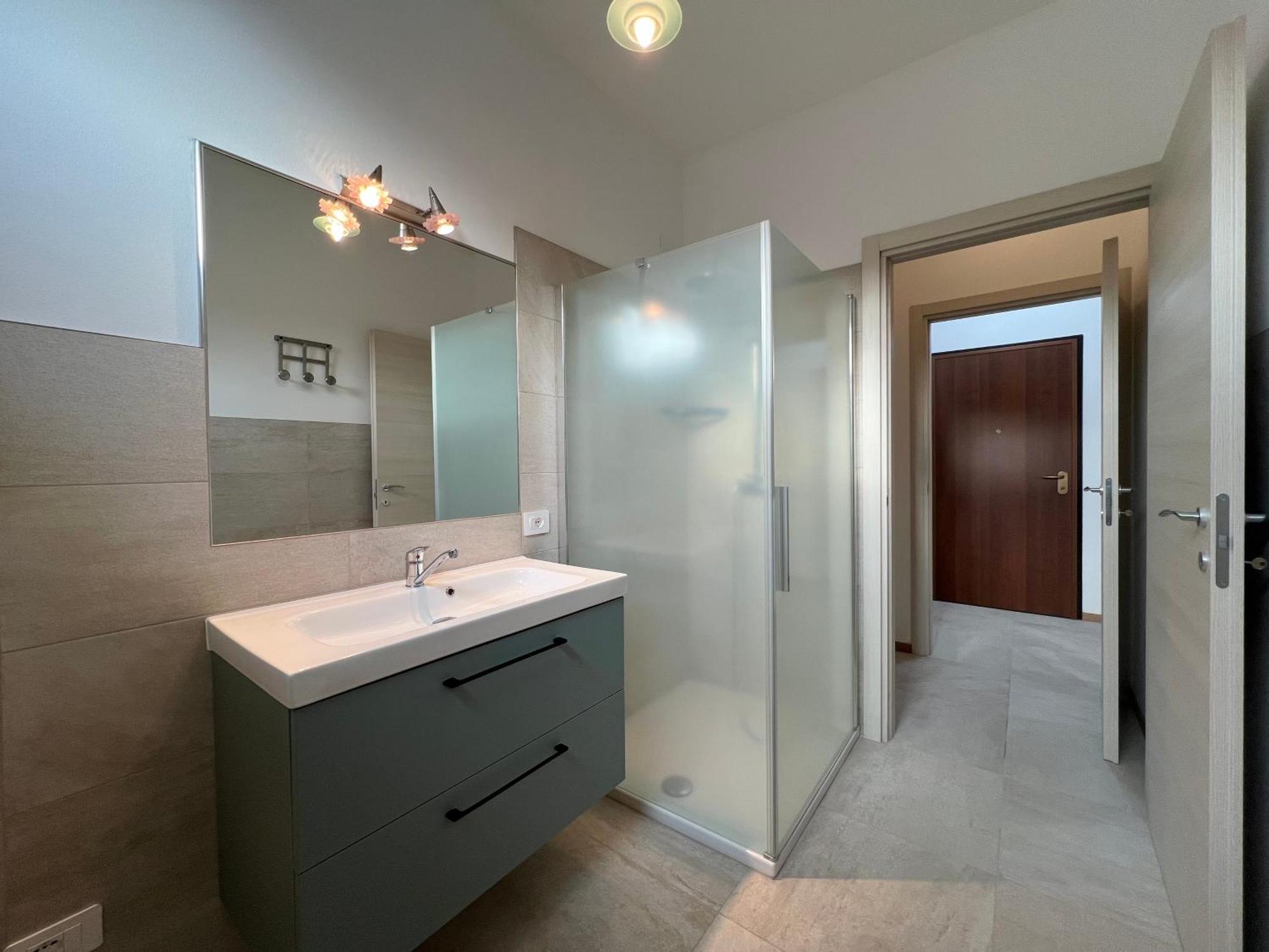 Casa Paola Central Stay By The Lake Домасо Екстериор снимка