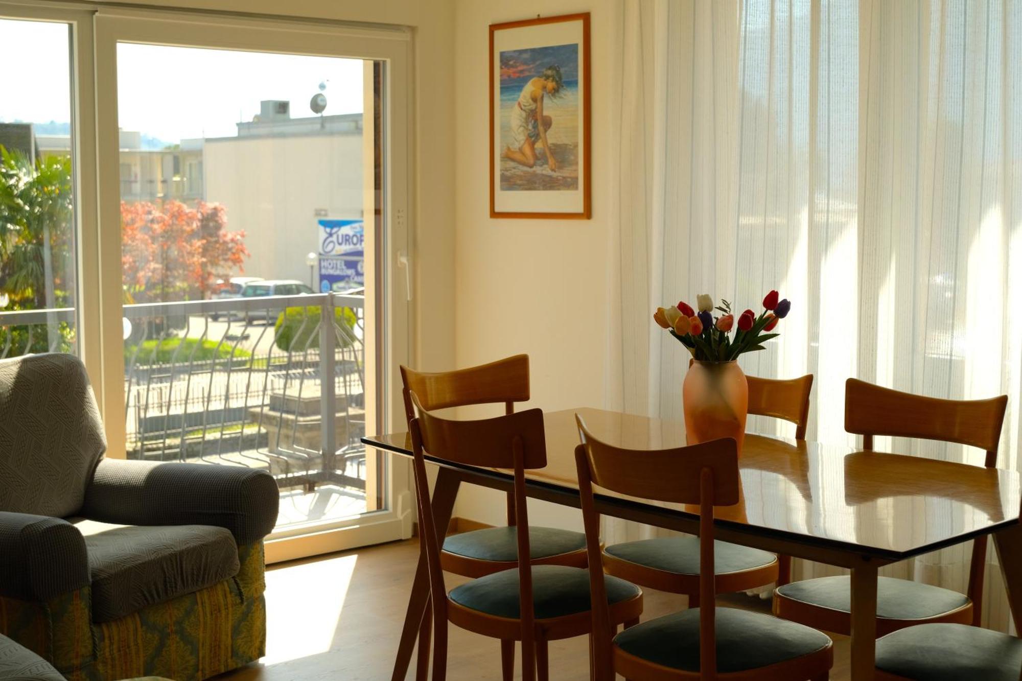 Casa Paola Central Stay By The Lake Домасо Екстериор снимка